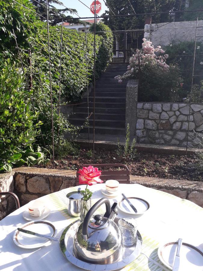 Apartmani Ana Novi V. - Studio Novi Vinodolski Bagian luar foto