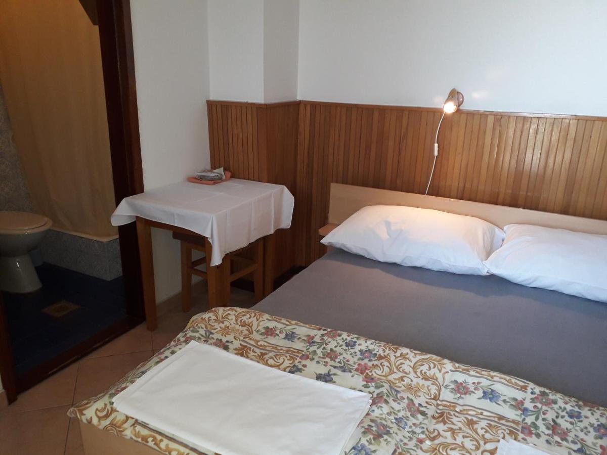 Apartmani Ana Novi V. - Studio Novi Vinodolski Bagian luar foto